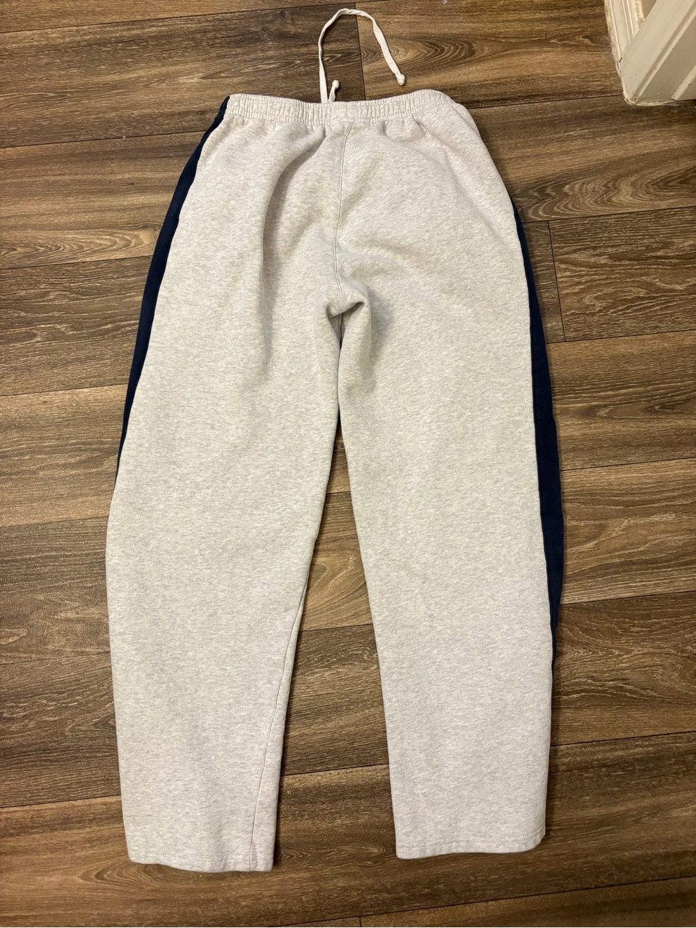 Brandy Melville Gray Navy Side Stripe Wide Leg Sweatpants - Picture 4 of 5